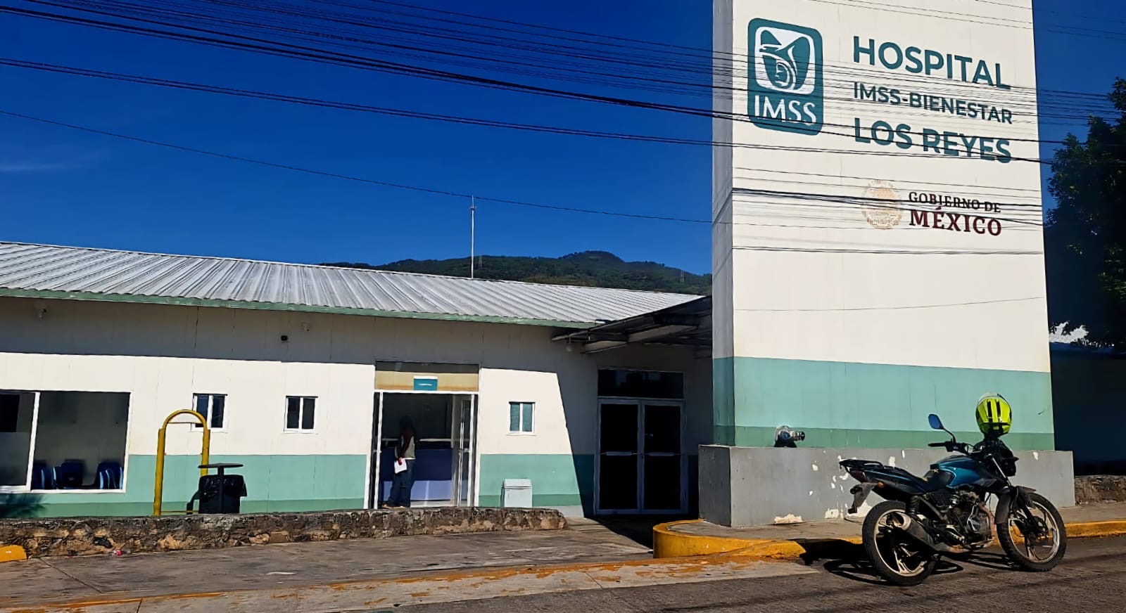 Muere aguacatero en hospital, tras estallarle explosivo improvisado terrestre en huerta de Cotija