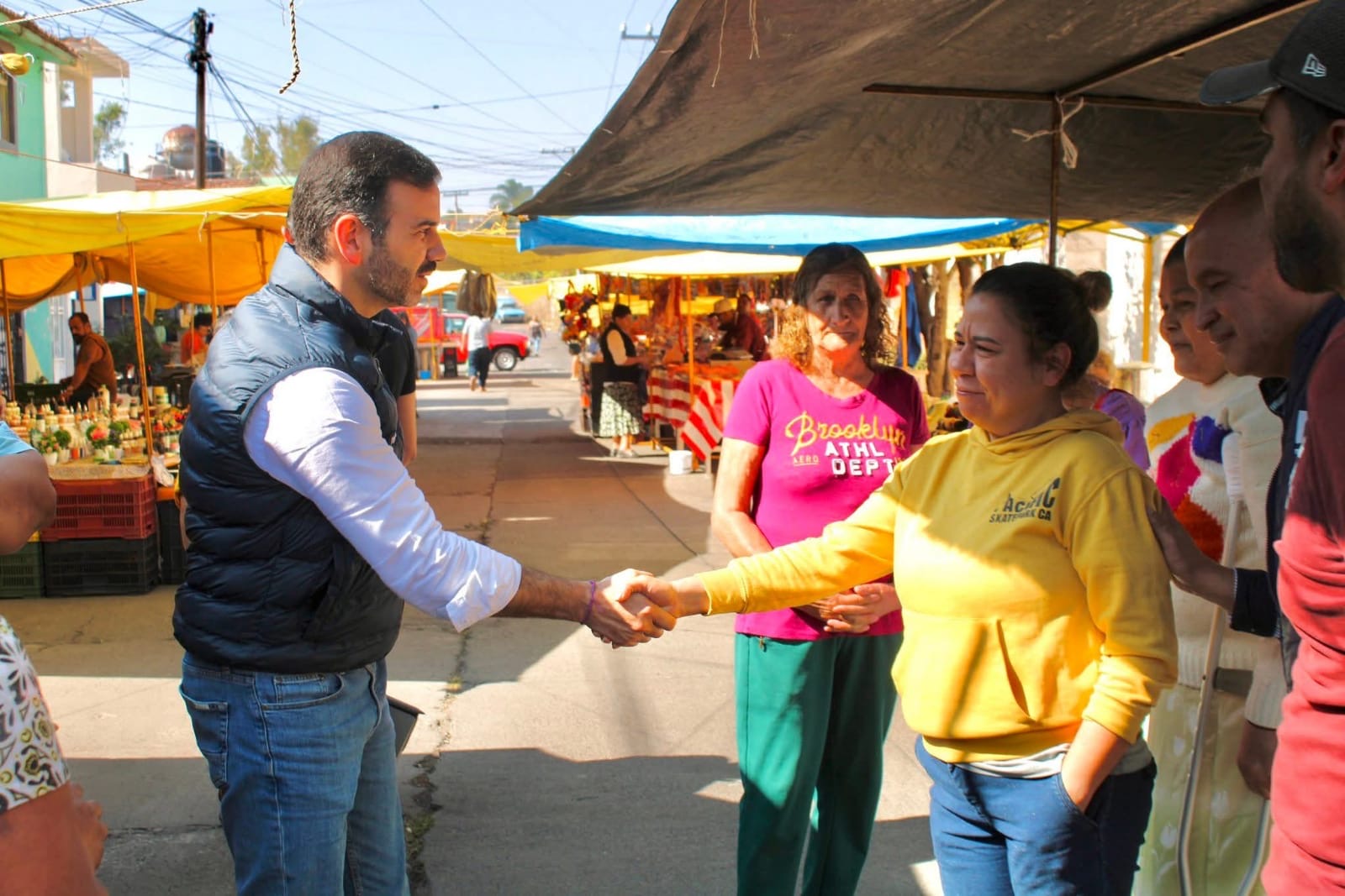 Invita Yankel Benítez a consumir en mercados locales de Morelia