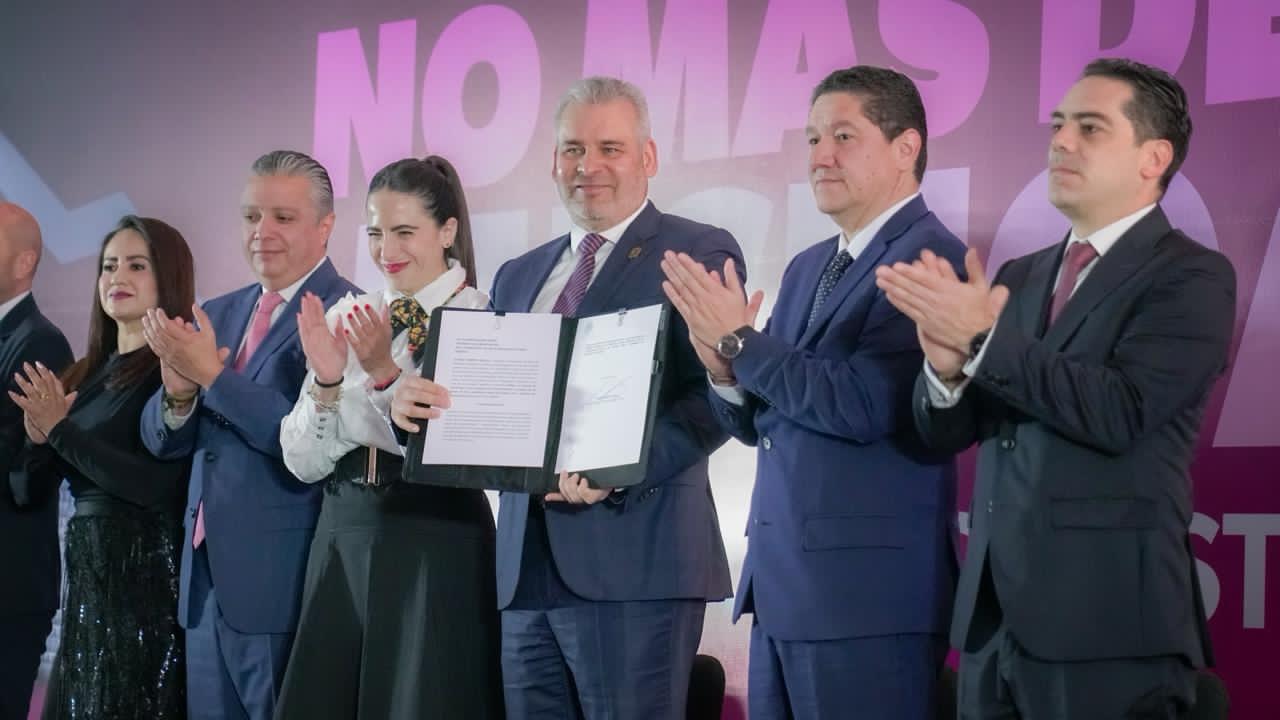 Michoacán prohibirá que futuros gobiernos pidan préstamos que tus hijos y nietos tengan que pagar: Bedolla