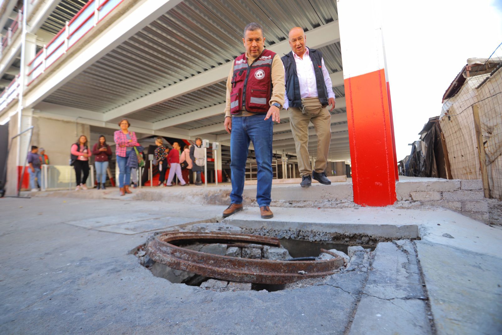 Barragán denuncia riesgos graves y privilegios al concesionario del Mercado Independencia