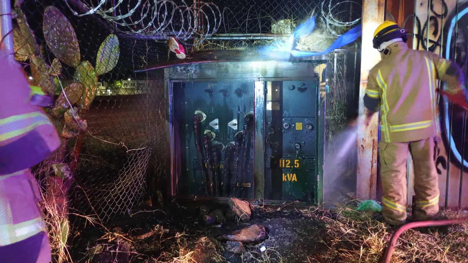 Arde transformador de la CFE en Calzada La Huerta, Morelia 