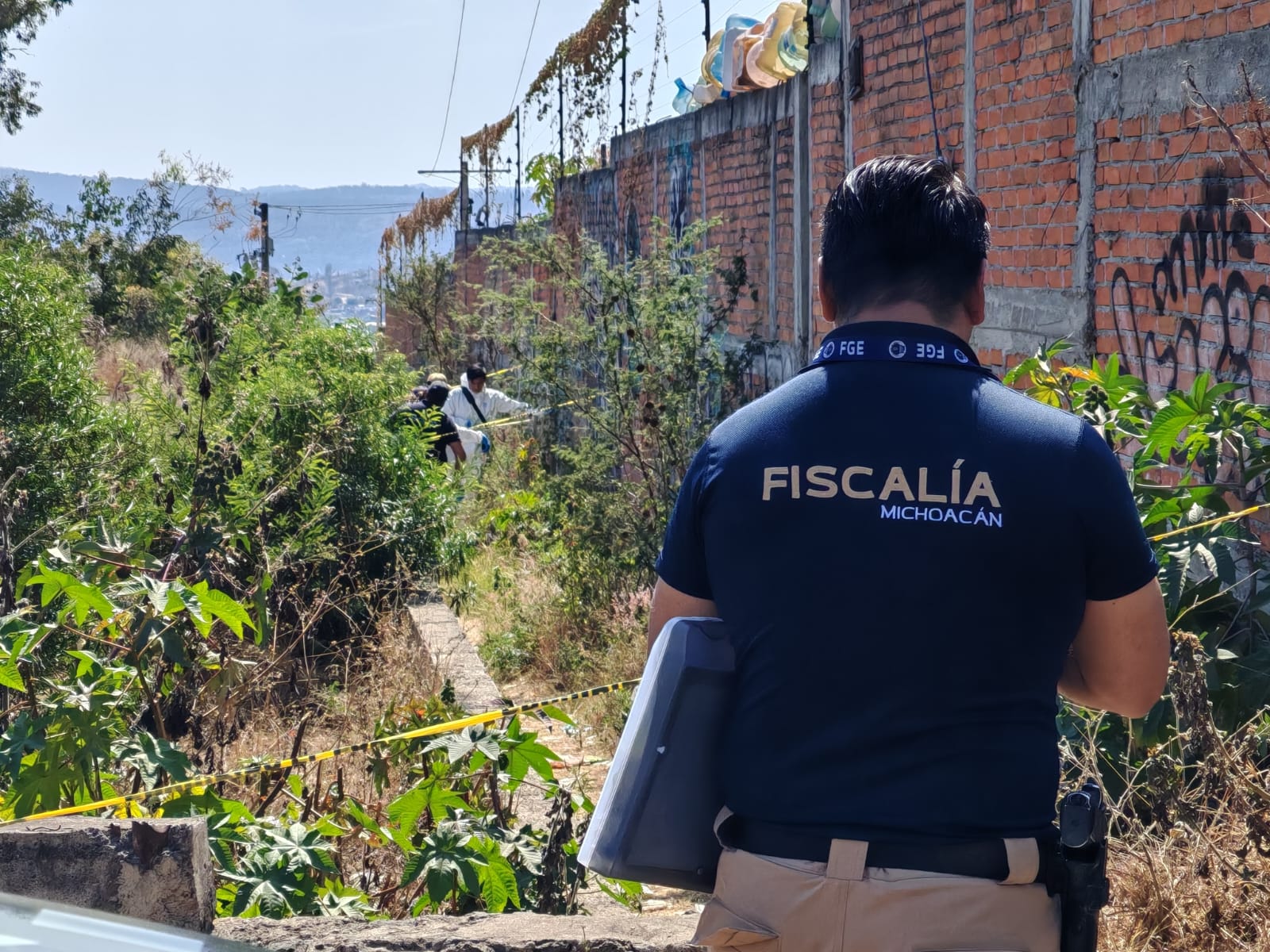 Hombre es encontrado muerto en un baldío al poniente de Morelia