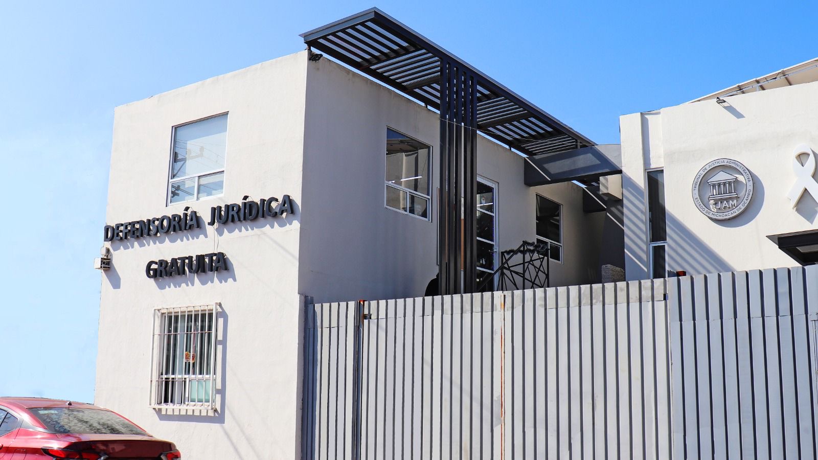 Llama Tribunal Anticorrupción a impugnar posibles cobros irregulares por impuestos municipales ante Defensoría de Uruapan