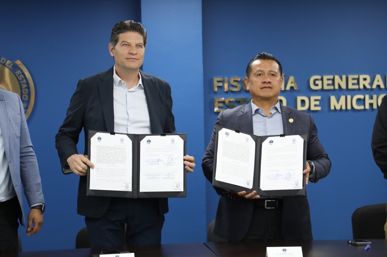 FGE y Ayuntamiento de Morelia fortalecen investigación, búsqueda de personas y denuncias en línea con firma de tres convenios