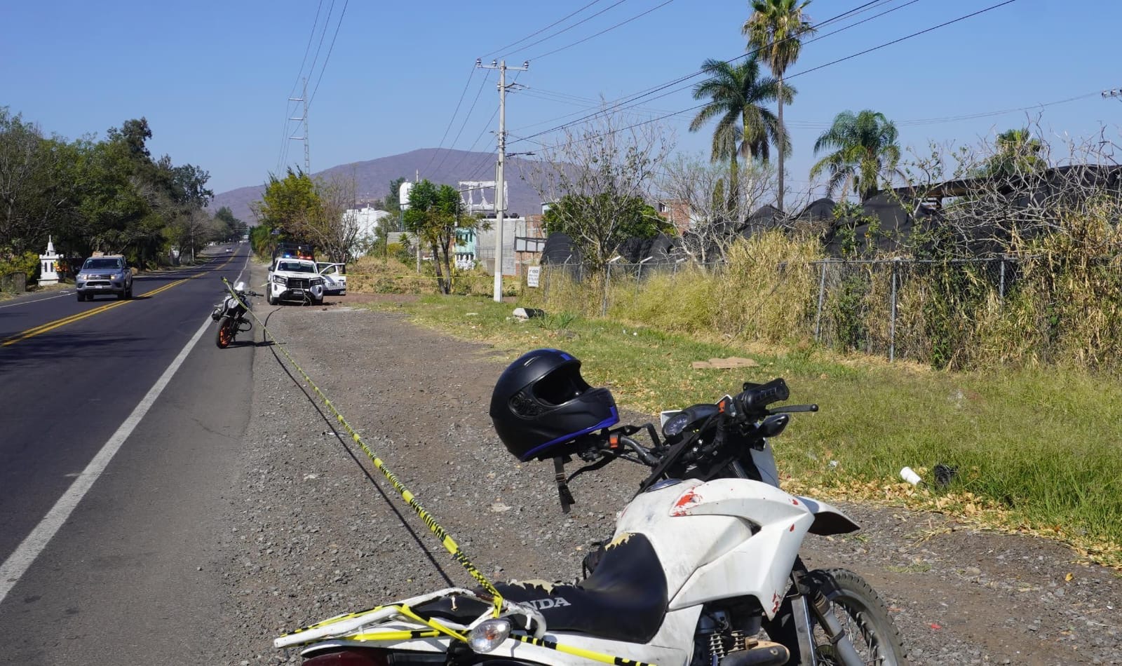 Motopatrullero de Tránsito Municipal lesionado al ser chacado por camioneta