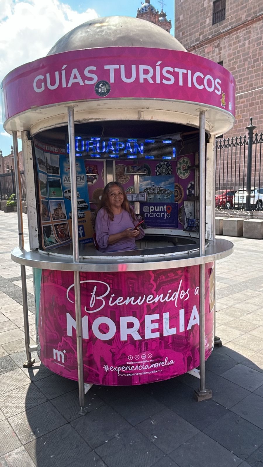 Módulos turísticos en zonas estratégicas, son parte del programa Punto Naranja