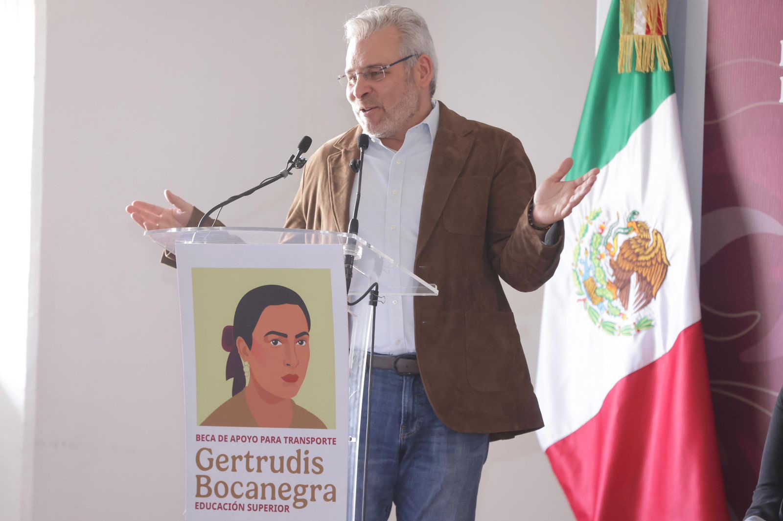 Hoy inicia pago de la Beca Gertrudis Bocanegra para universitarios: Bedolla