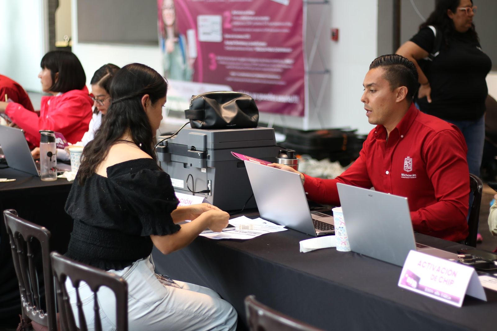 ¿Eres de la UMSNH? Revisa dónde y cuándo recoger tu chip con internet gratis