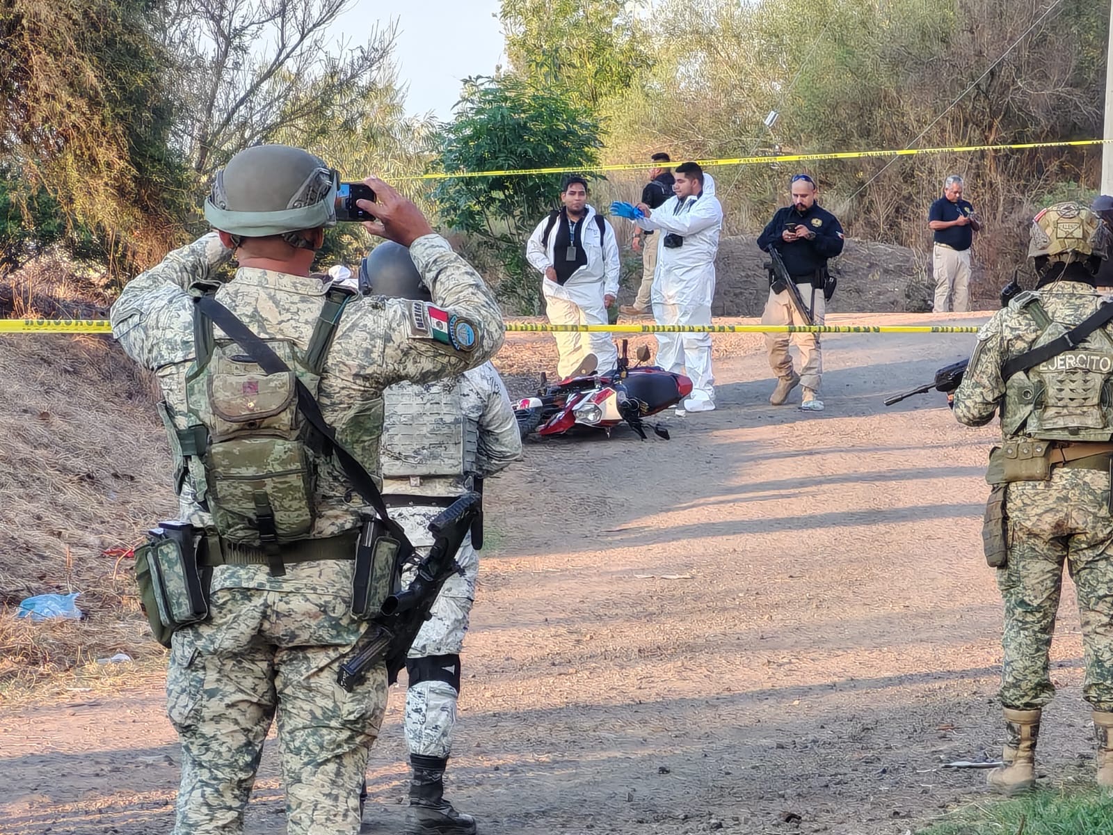 Motociclista es asesinado a balazos en La Estancia, Morelia; portaba arma y droga
