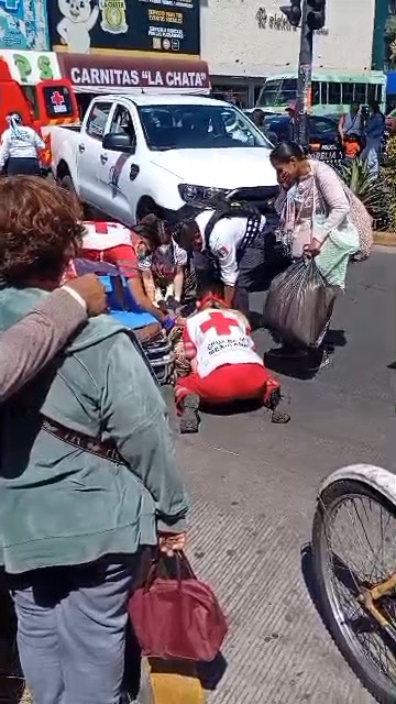 Adulta mayor es atropellada a pocos metros del Mercado Independencia, en Morelia