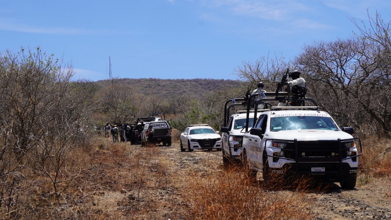 Localizan cadáver putrefacto de una mujer en predio cerril de Zamora