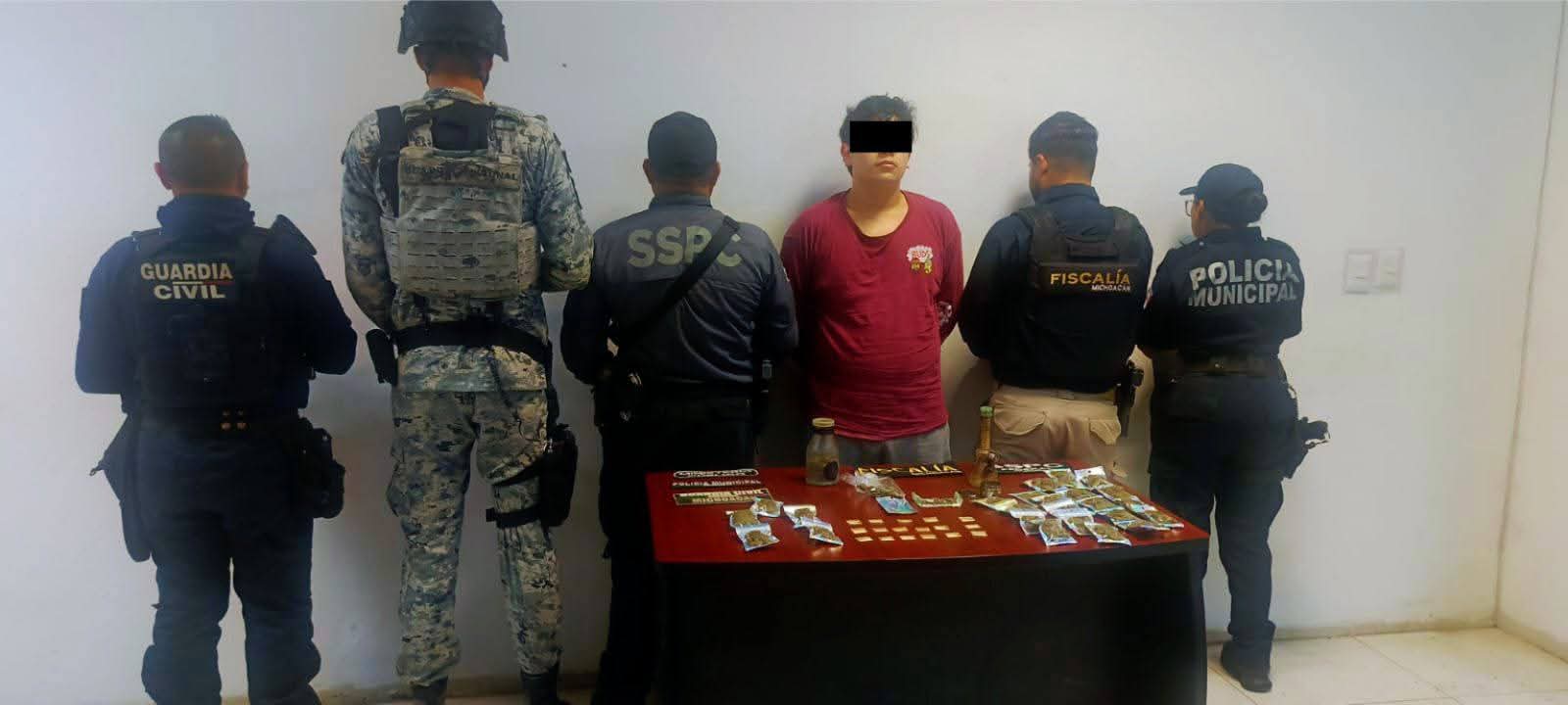 “Revientan" narcotiend4 en pleno Centro de Uruapan; hay un detenid0s 