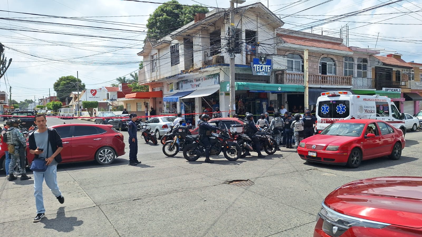 Joven es baleado en una taquería del Barrio La Magdalena, Uruapan 