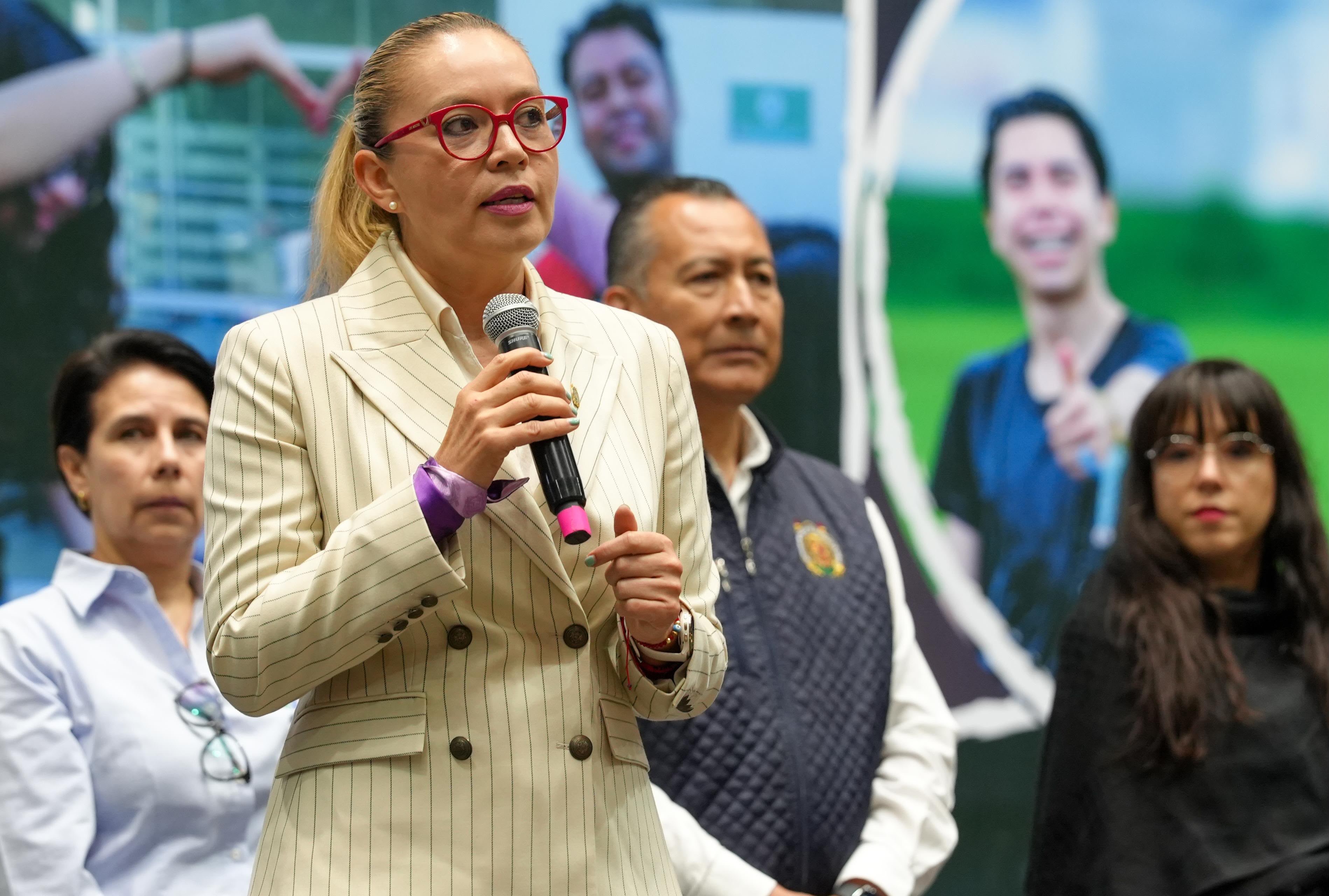 A SER ALIADOS DE LA UMSNH, INVITA YARABÍ ÁVILA A MADRES Y PADRES DE ESTUDIANTES DEL BACHILLERATO NICOLAITA