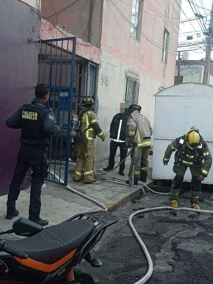 Se registra incendio de domicilio en la colonia Ventura Puente, Morelia 