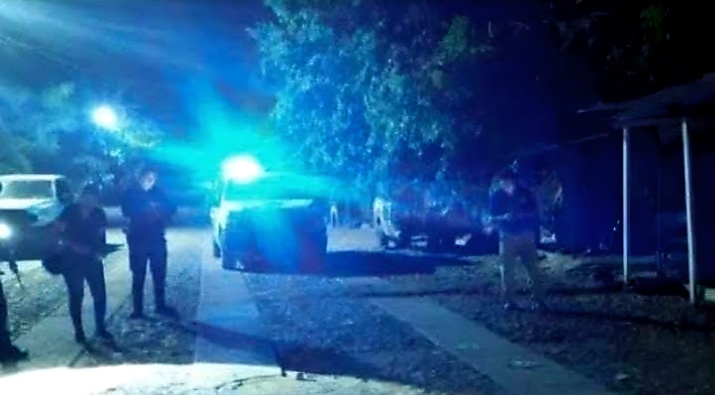 Mujer es asesinada a balazos en domicilio de la colonia Lázaro Cárdenas, Apatzingán 