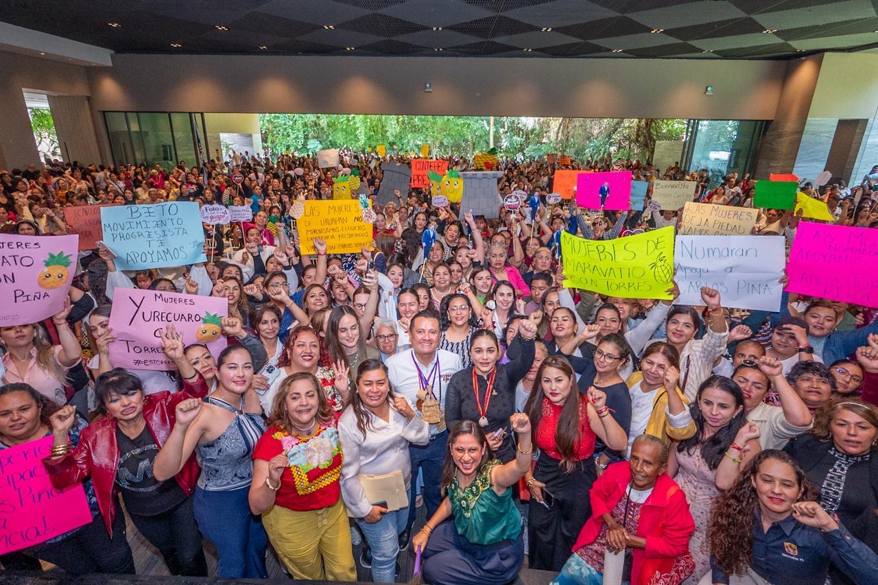 Más de 2 mil 500 mujeres de todo Michoacán cierran filas con Torres Piña en defensa de la soberanía nacional
