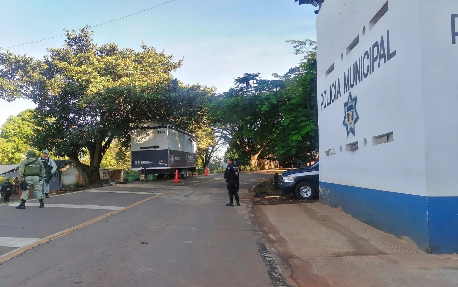 Criminales balean caseta policial, en Ario de Rosales